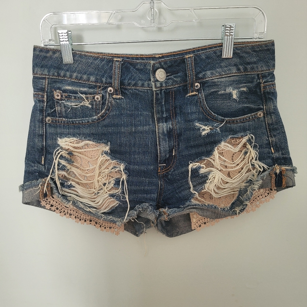 AE American Eagle Outfitters High Rise Festival Jean Ripped Crochet Size 2